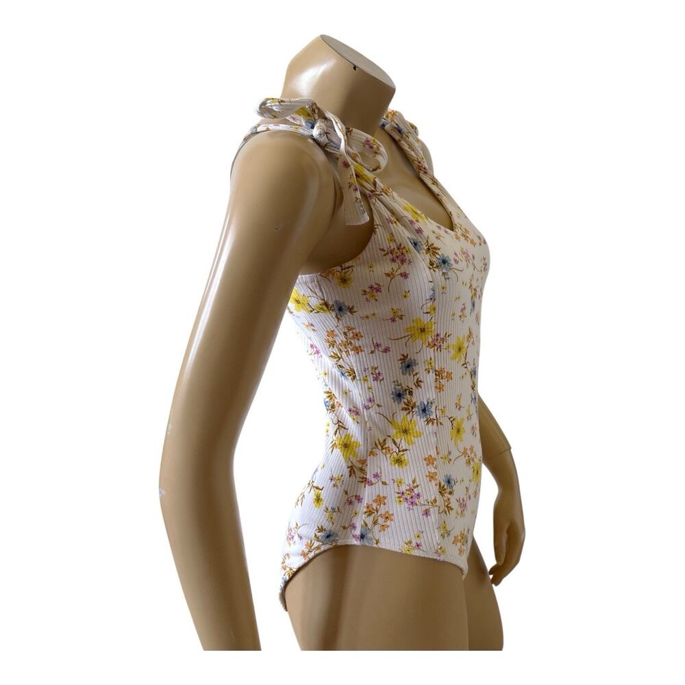 Old Navy Floral Rib Tank Bodysuit Womens S White Tie Shoulder Sleeveless V Neck - Picture 3 of 9